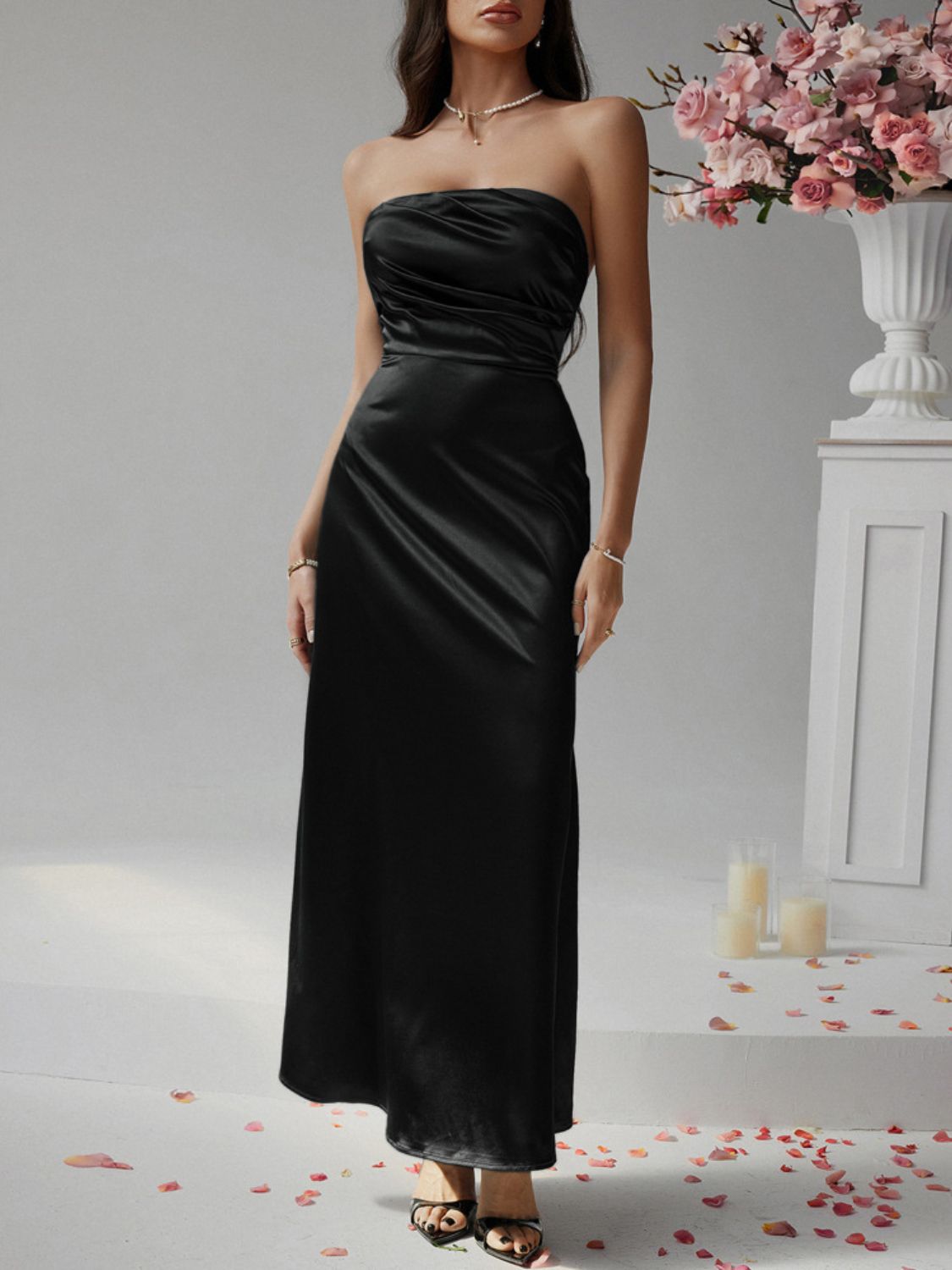 Strapless ruched tube maxi evening dress in formal style for women