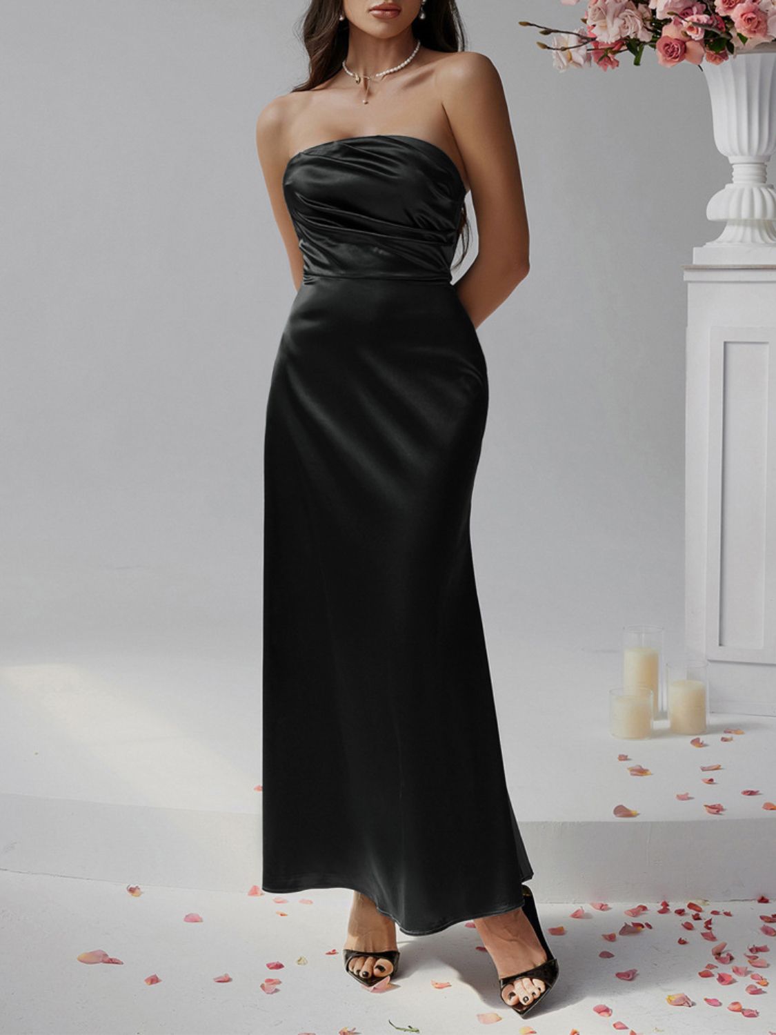 Strapless ruched tube maxi evening dress in formal style for women