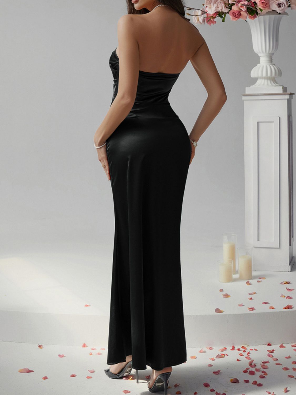 Strapless ruched tube maxi evening dress in formal style for women