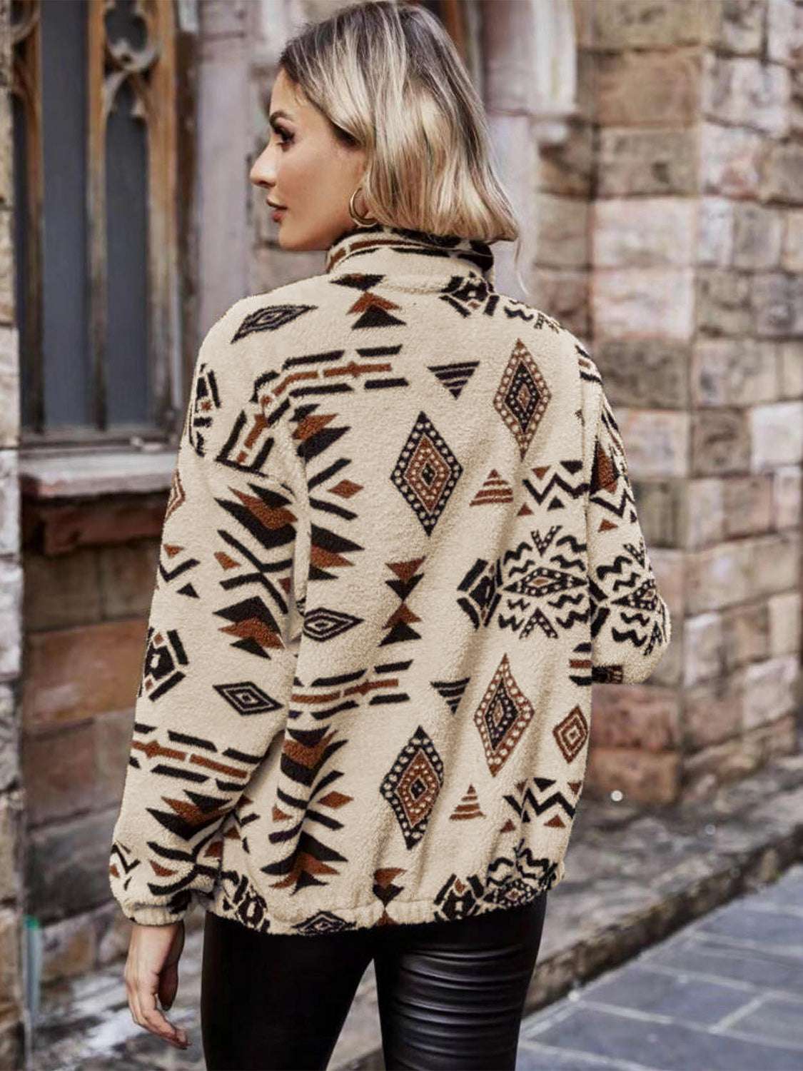 ce517a5d-20fe-4ad7-8a62-e5f465bf6133-Max