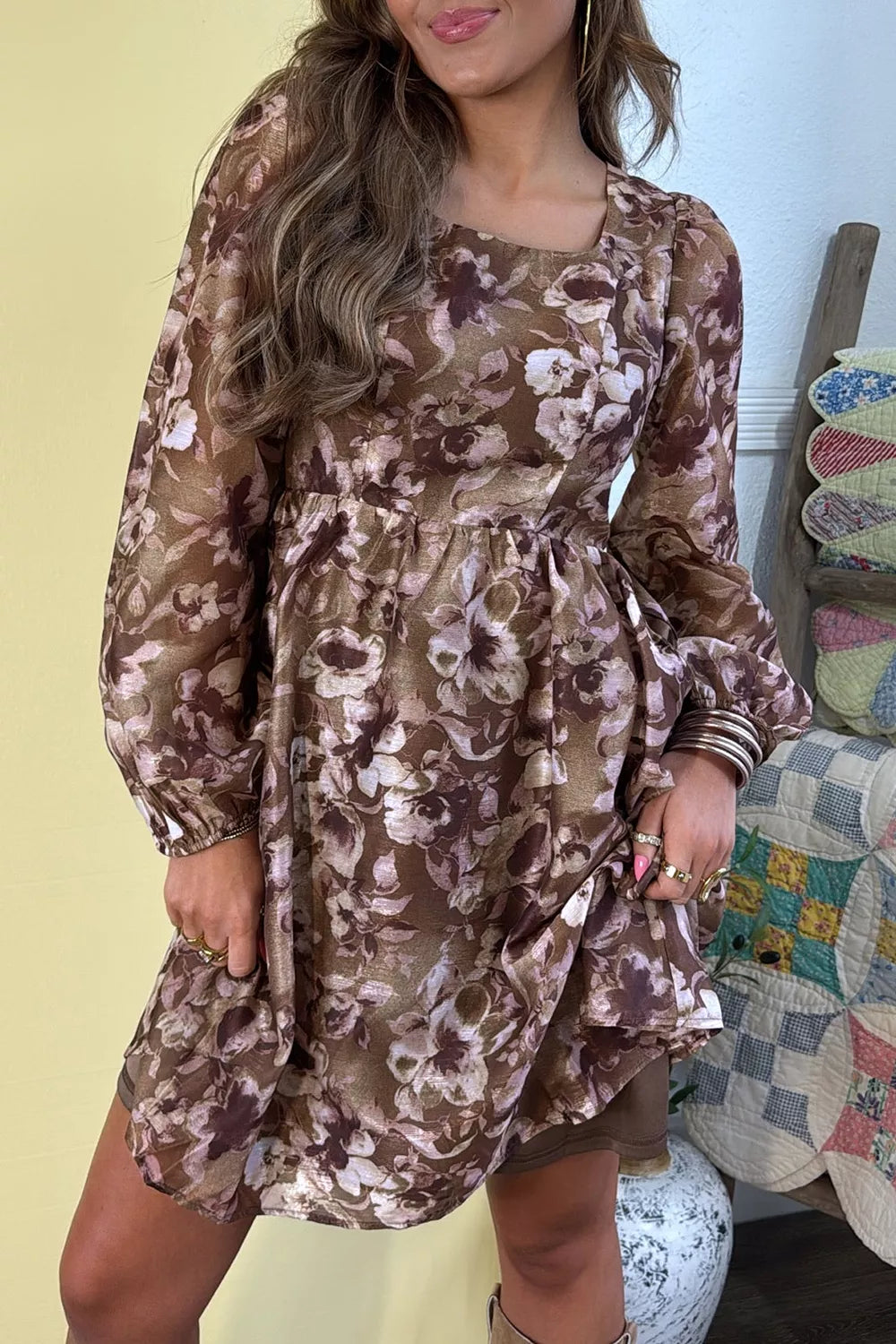 Women's Abstract Floral Square Neck Long Sleeve Mini Shift Dress — Chic and Unique AU