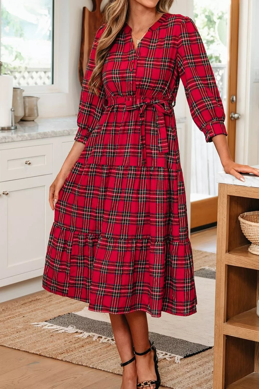 Women's Christmas Plaid V-Neck Midi Dress — Chic and Unique AU