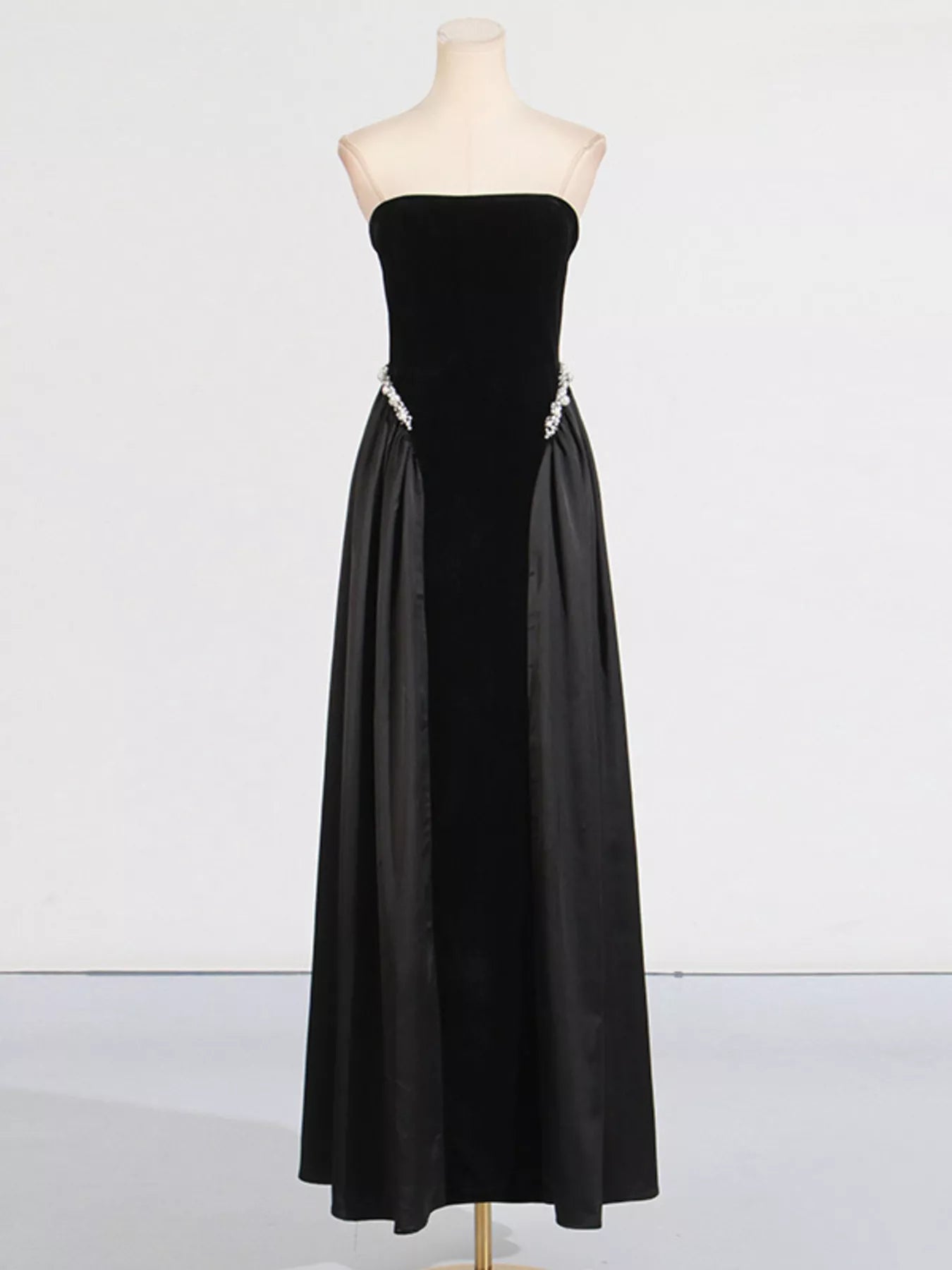 Women's Lace Up Back Tube Maxi Dress — Chic and Unique AU