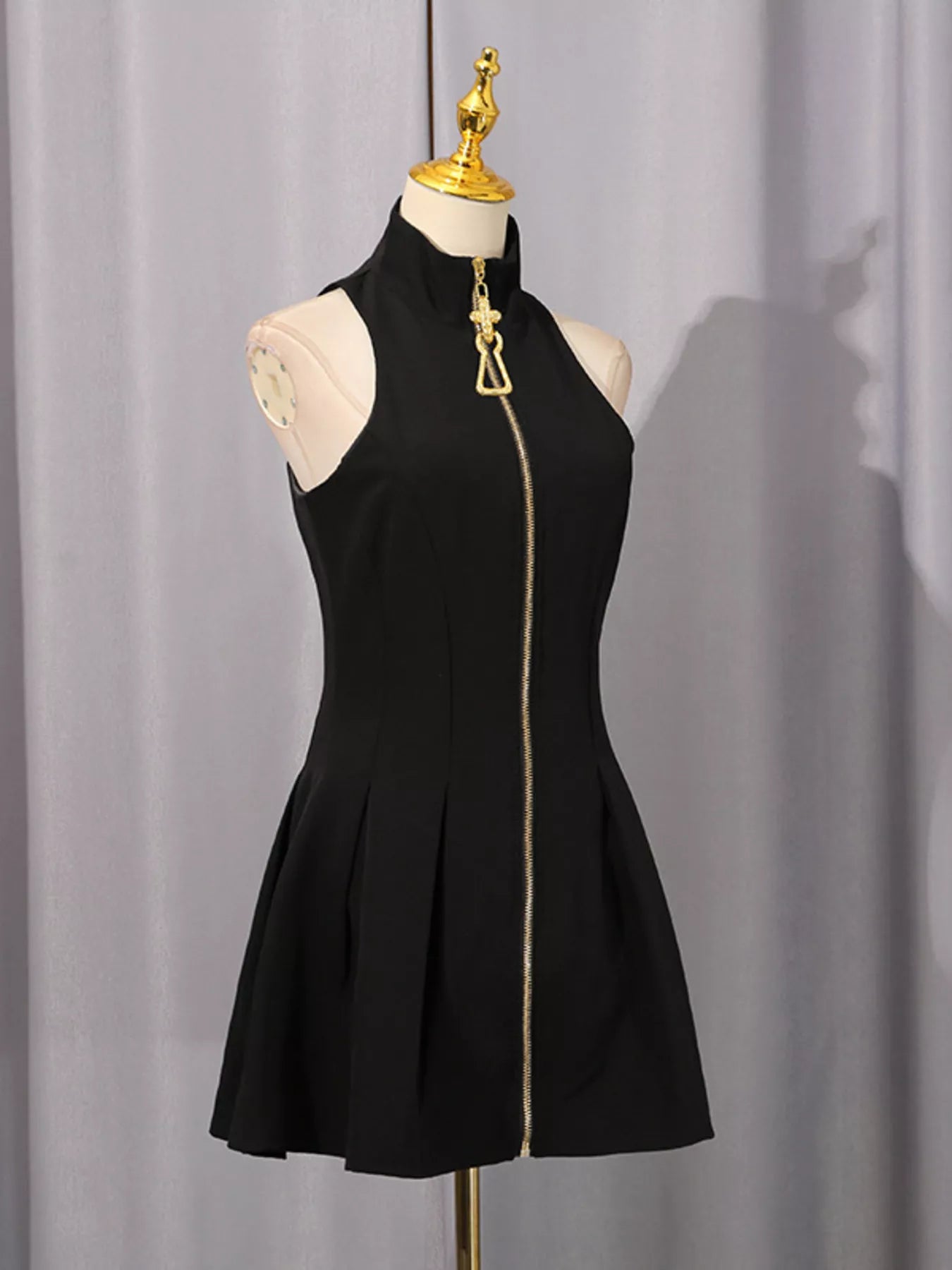 Women's Zip Up Sleeveless Mini Dress — Chic and Unique AU