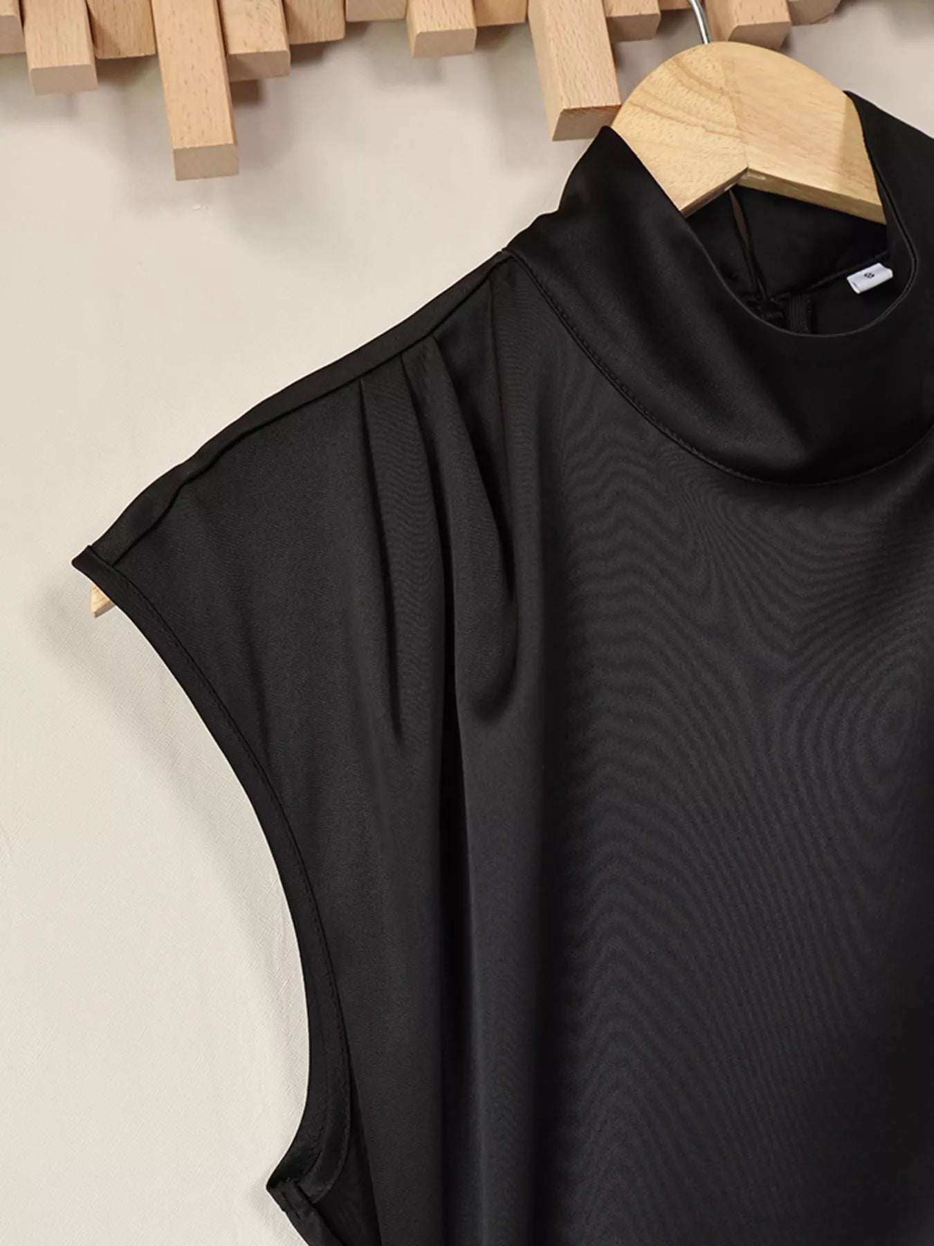 b878493a26d64a50867ce34f7fced06e-Max-Origin